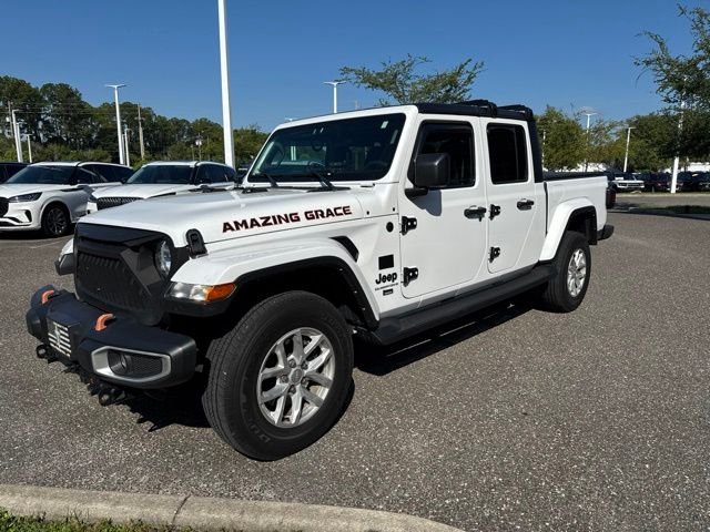 Used 2023 Bright White Clearcoat Jeep Sport S image 17
