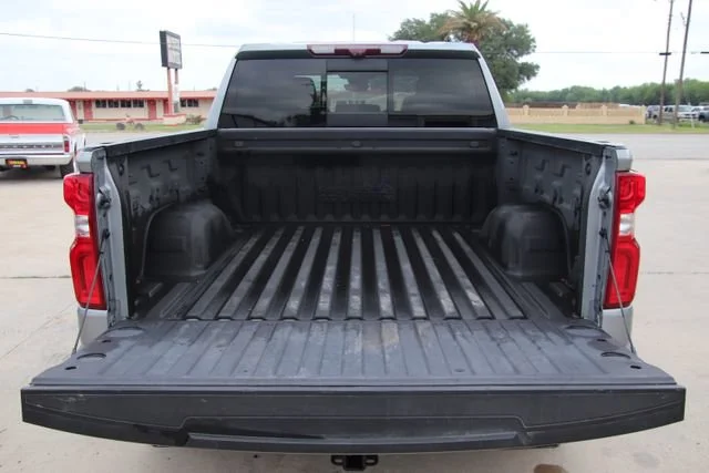 Used 2023 Sterling Gray Metallic Chevrolet High Country image 9