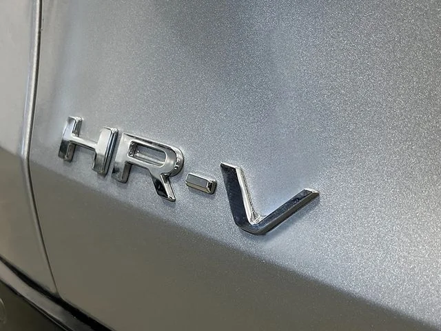 New 2027 Silver Honda EX-L image 9