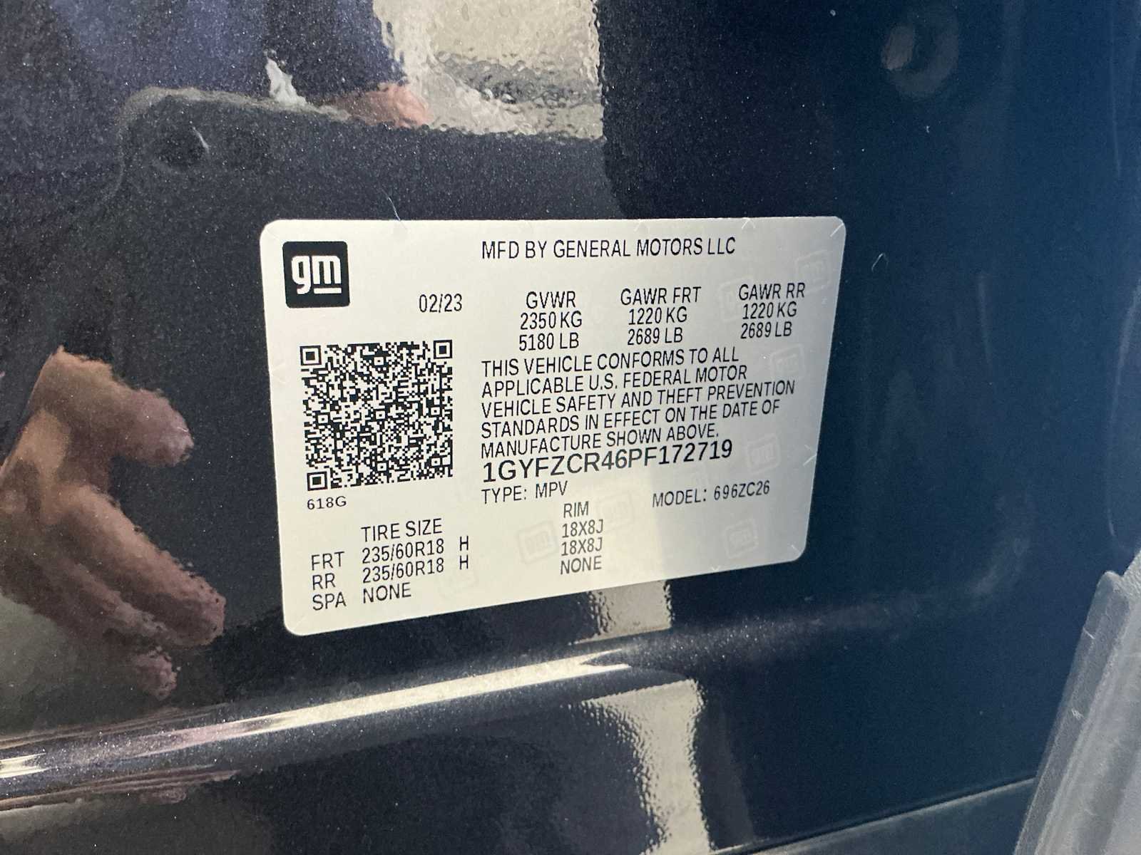 Used 2023 Galactic Grey Metallic Cadillac FWD Premium Luxury image 27
