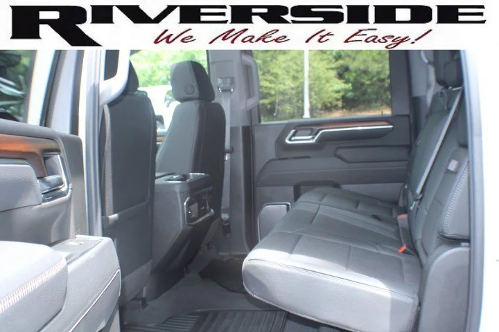 Certified Used 2025 White Frost Tricoat GMC Denali image 17