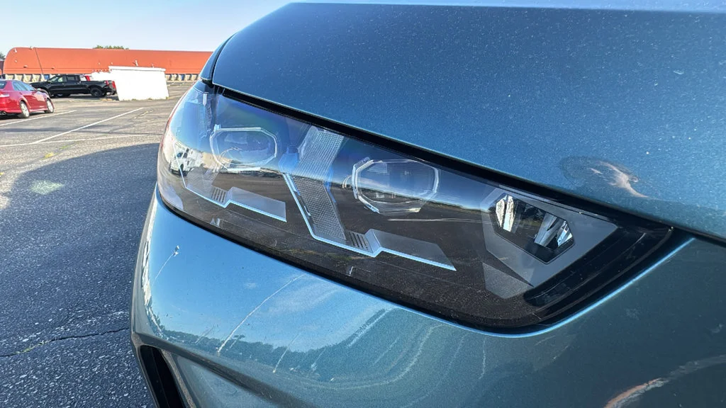 Used 2026 Blue BMW xDrive40i image 20
