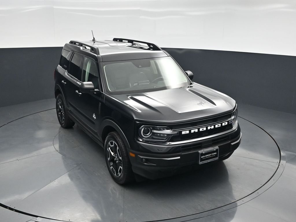 Used 2023 Black Ford Outer Banks image 66