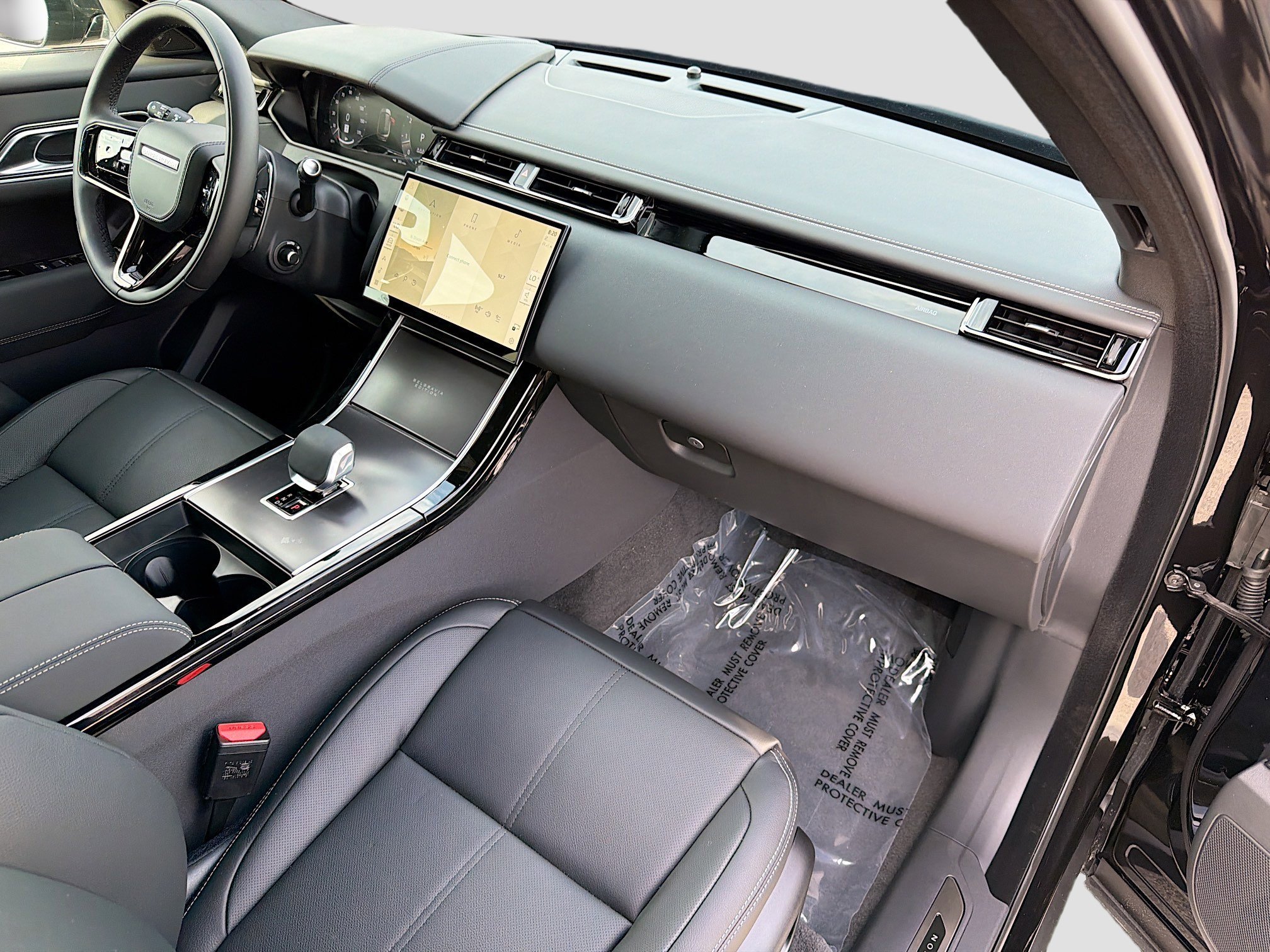New 2026 Santorini Black Land Rover Belgravia Edition image 12