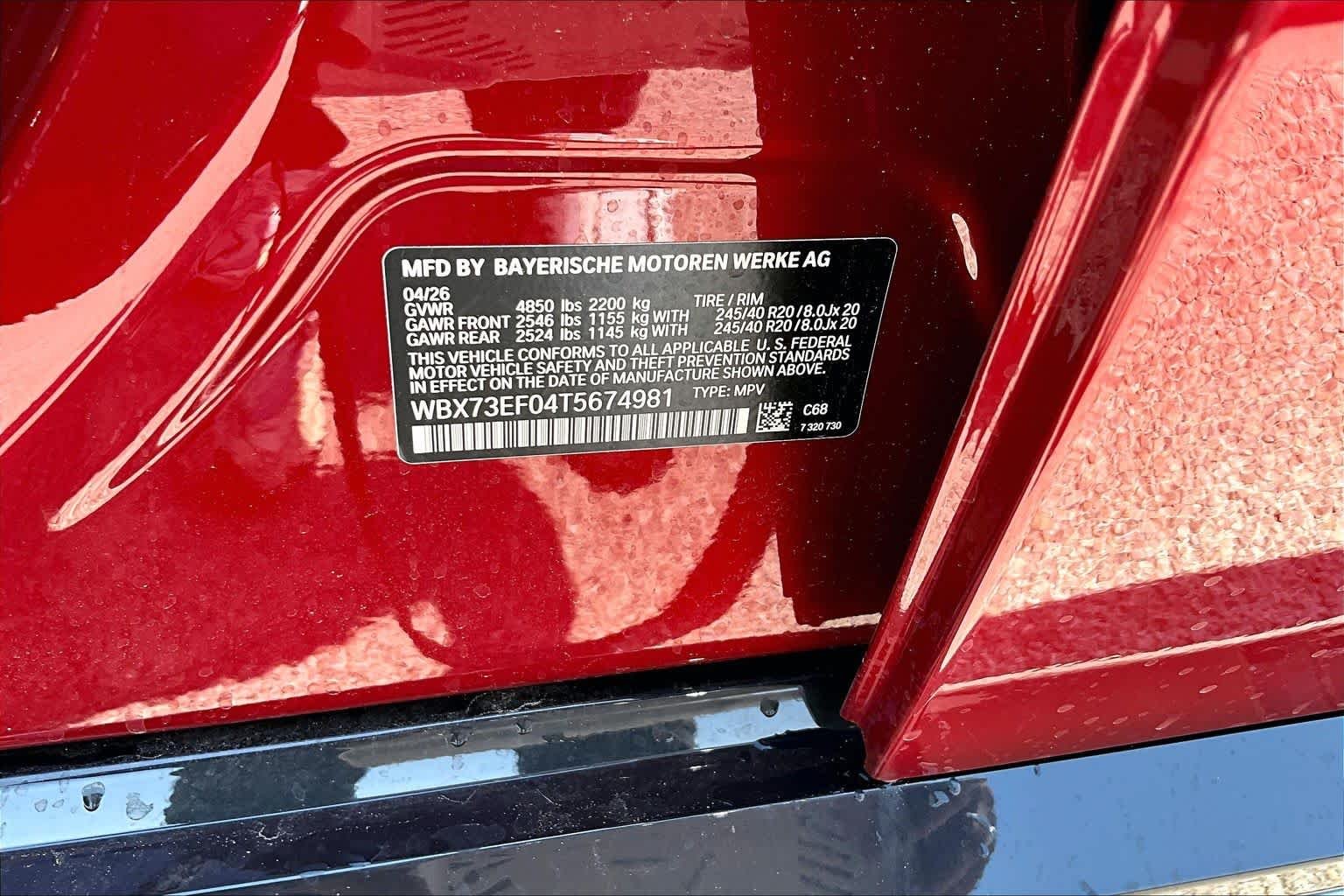 New 2026 Vegas Red Metallic BMW xDrive28i image 21