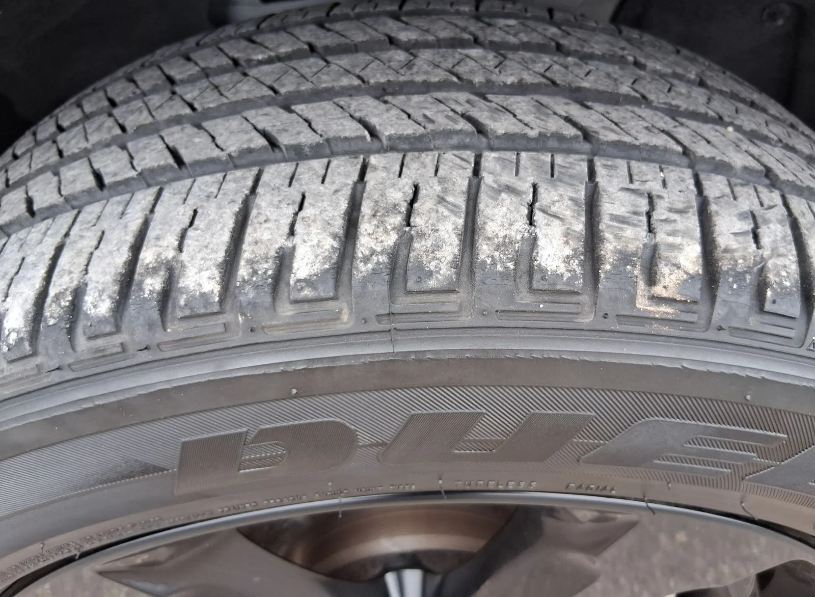 Used 2024 White Jeep Altitude image 19