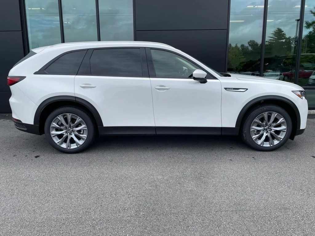 New 2026 Rhodium White Premium Mazda 3.3 Turbo Preferred AWD image 5