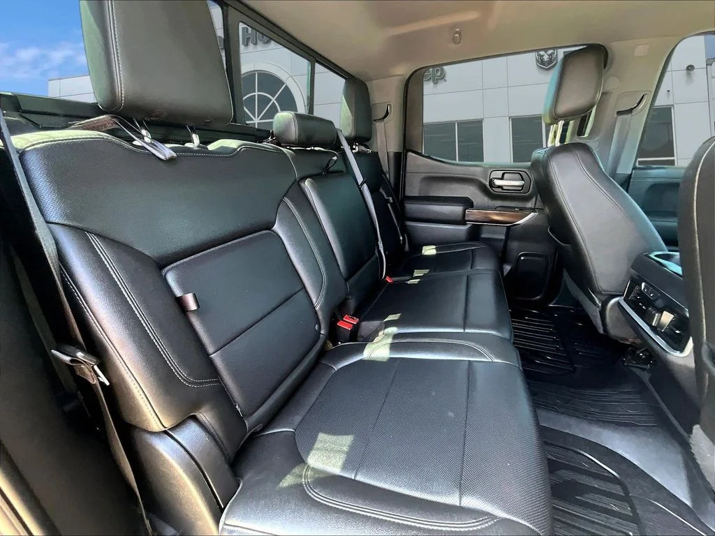 Used 2019 Black GMC SLT image 27