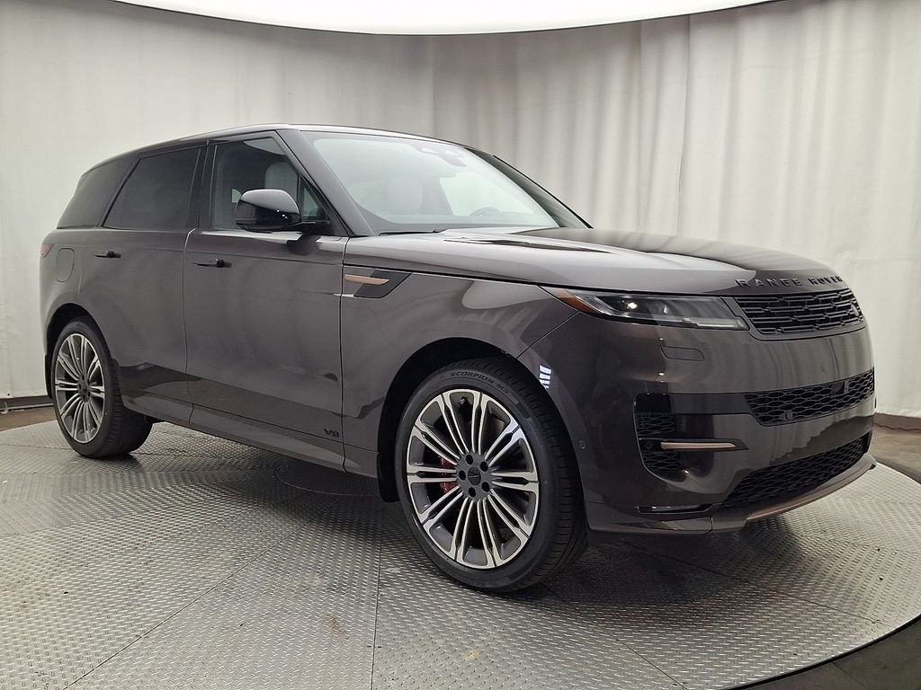 New 2026 Charente Grey Land Rover Dynamic SE image 2