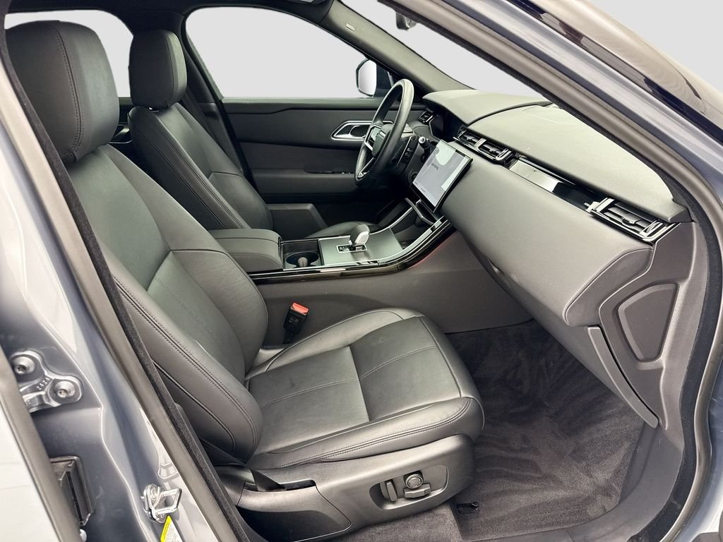 Used 2026 Arroios Gray Metallic Land Rover S image 19