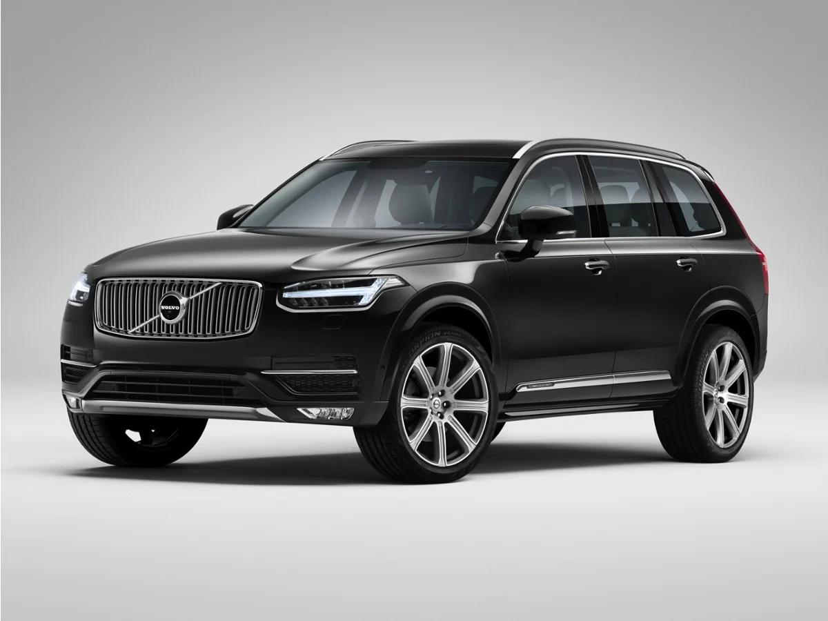 Used 2016 Gray Volvo T6 Momentum image 1
