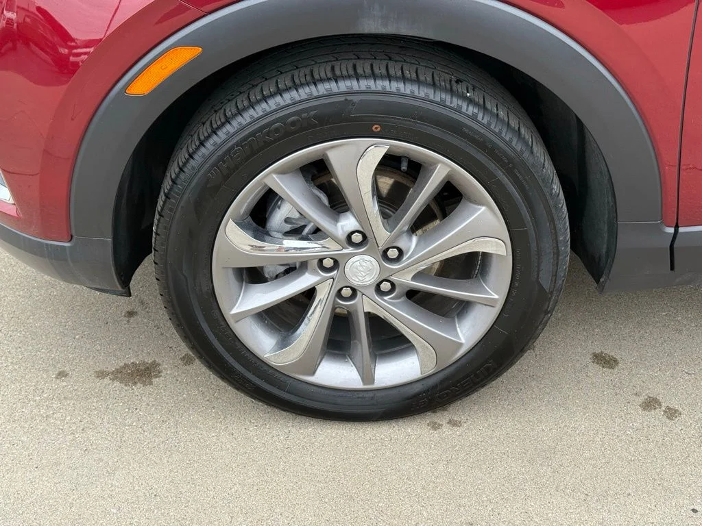 Used 2023 Red Buick Essence image 13