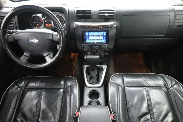 Used 2008 Black Hummer Luxury image 19