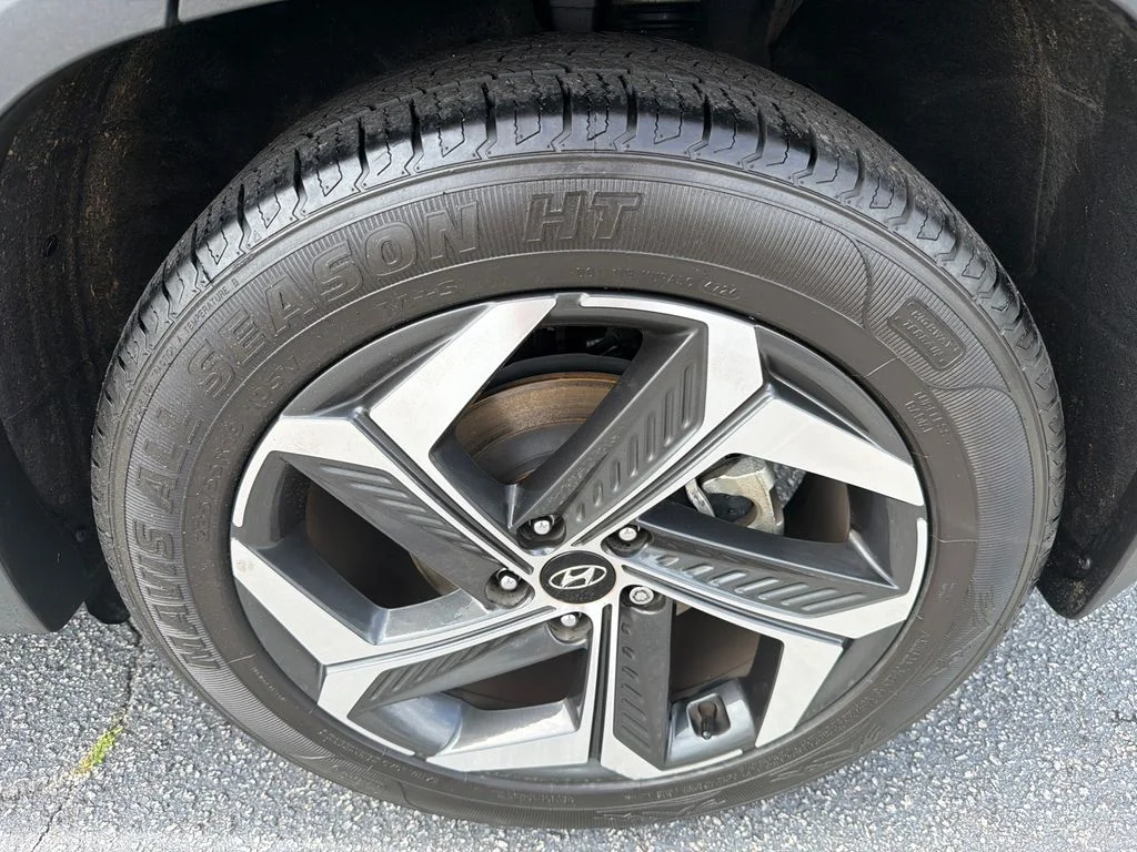 Used 2023 Gray Hyundai SEL image 20