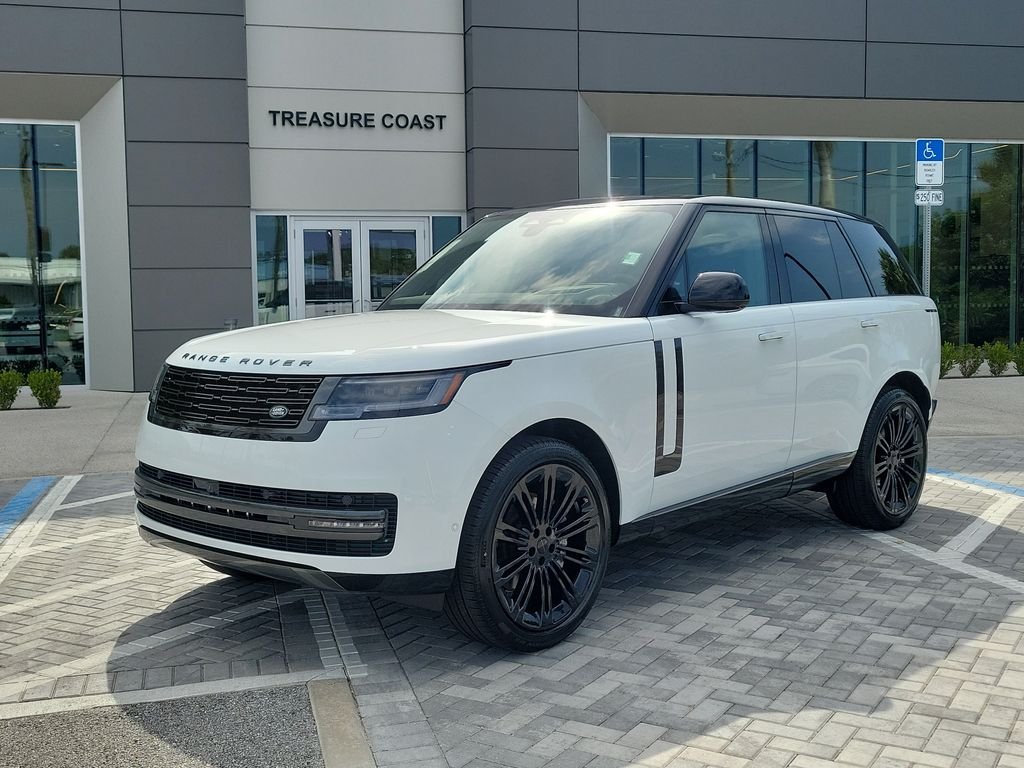 New 2026 Fuji White Land Rover SE image 1