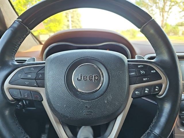 Used 2017 Ivory 3-Coat Jeep Summit image 21