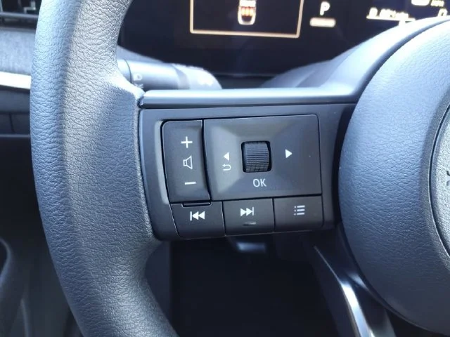 Used 2025 Gray Nissan SV image 25