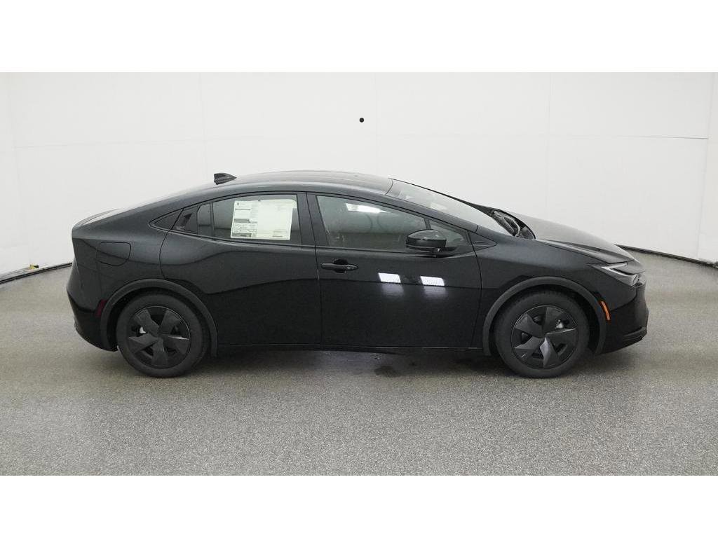 2026 Toyota Prius Plug-in Hybrid SE - Photo 11