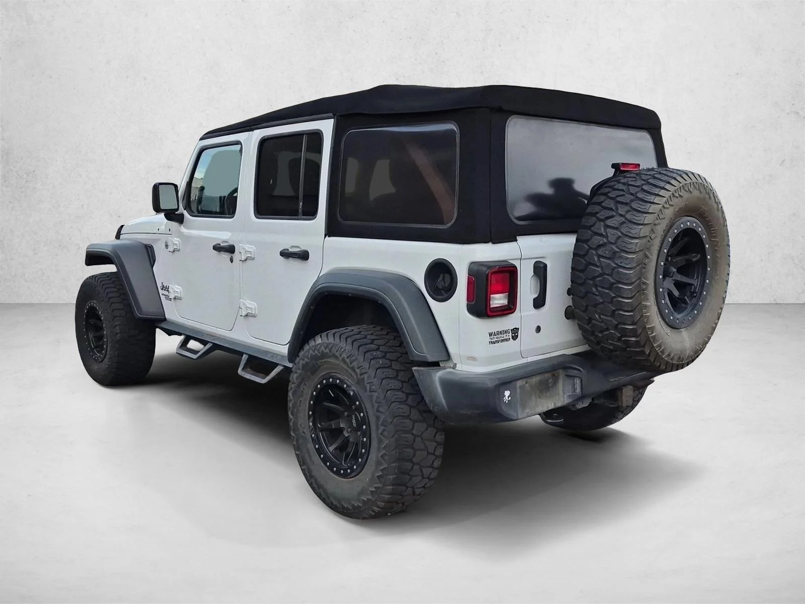 Used 2018 Bright White Clearcoat Jeep Sport S image 7