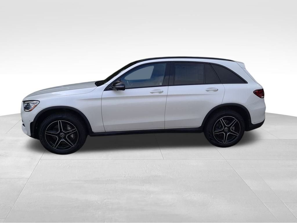 2022 Mercedes Benz GLC 300 4MATIC photo 2