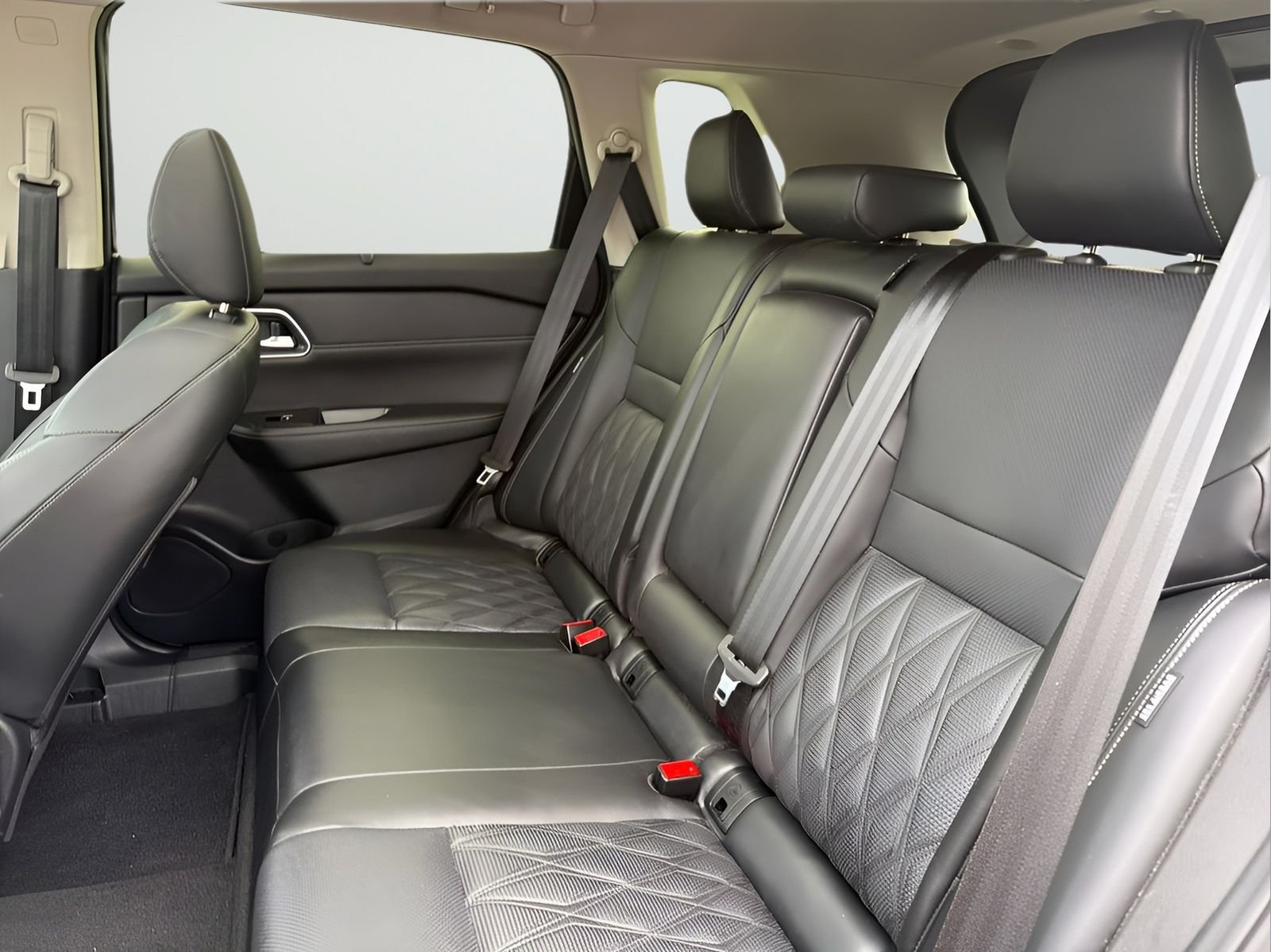 Used 2024 Blue Nissan Platinum image 25