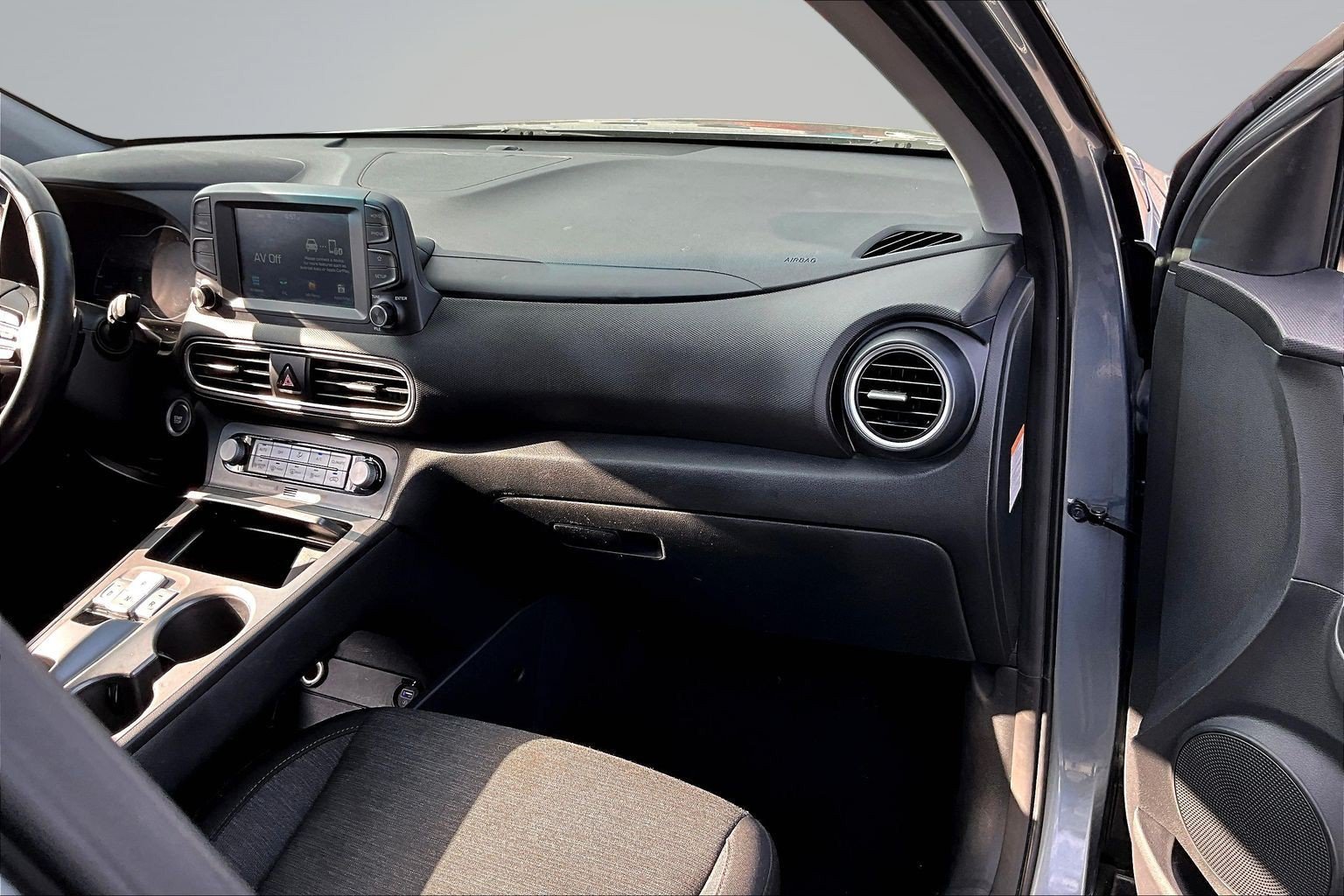 Used 2021 Silver Hyundai SEL image 23