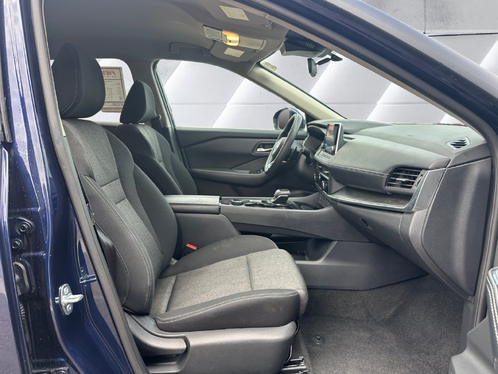 Used 2024 Blue Nissan SV image 13
