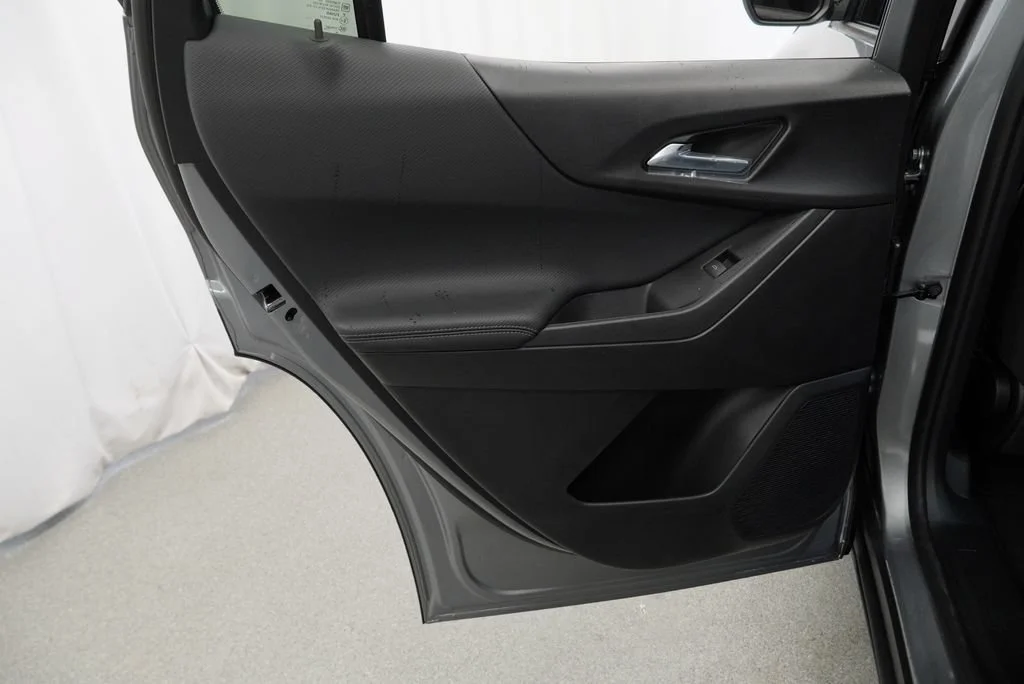 2027 Chevrolet Equinox LT - Photo 24