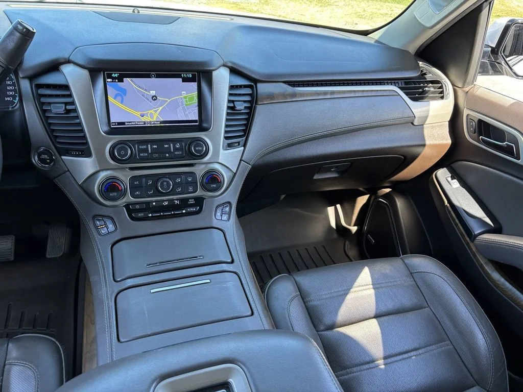 Used 2020 SUMMIT WHITE GMC Denali image 24