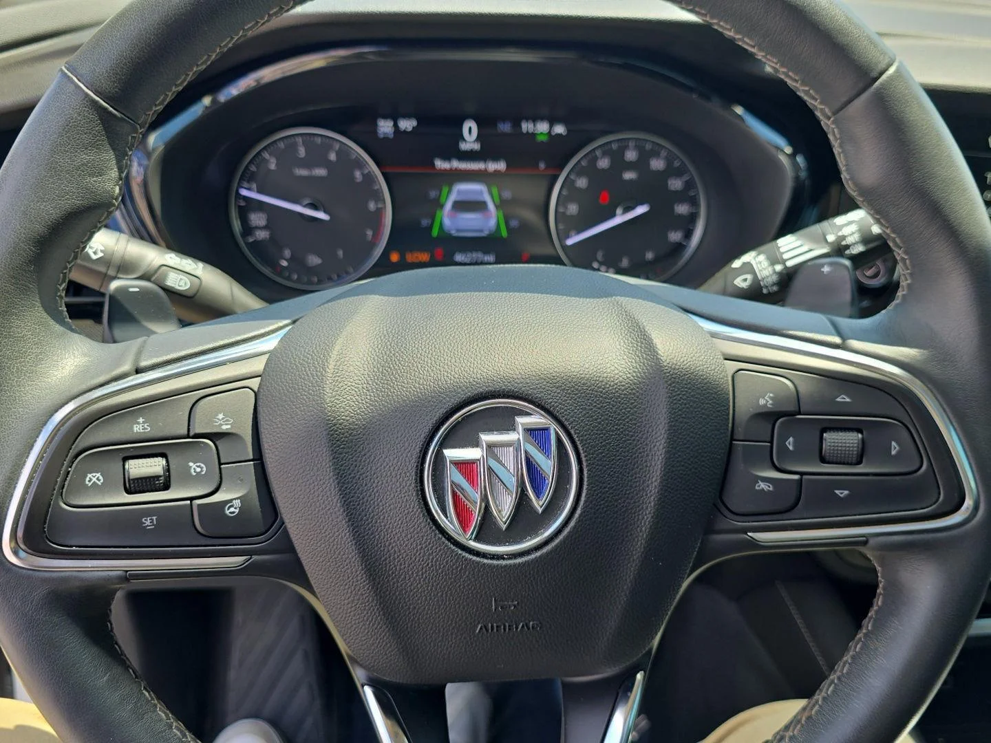 Used 2023 White Frost Tricoat Buick Essence image 15