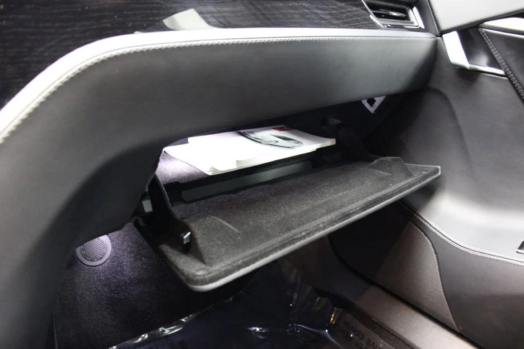 Used 2018 Obsidian Black Metallic Tesla  image 54