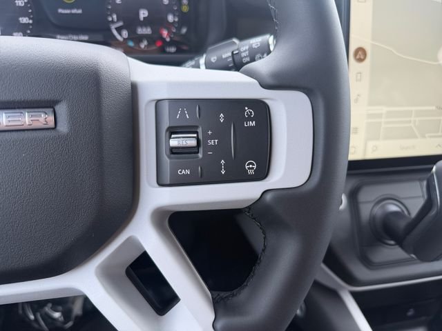 New 2026 Santorini Black Land Rover X-Dynamic SE image 23