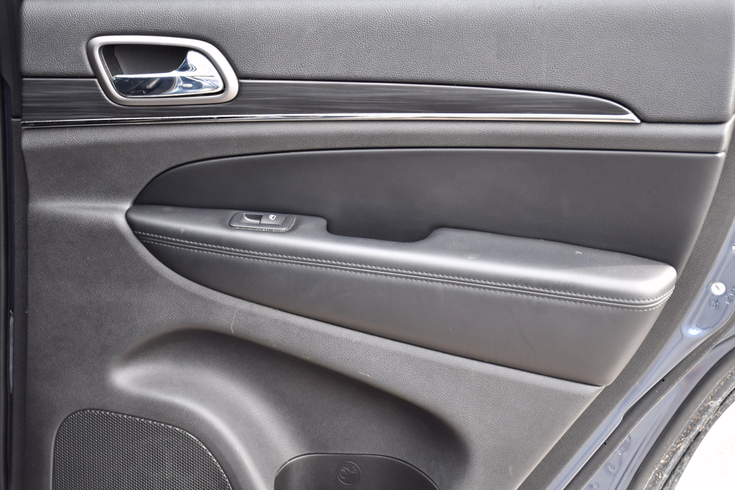 Used 2020 Slate Blue Pearlcoat Jeep Limited X image 28