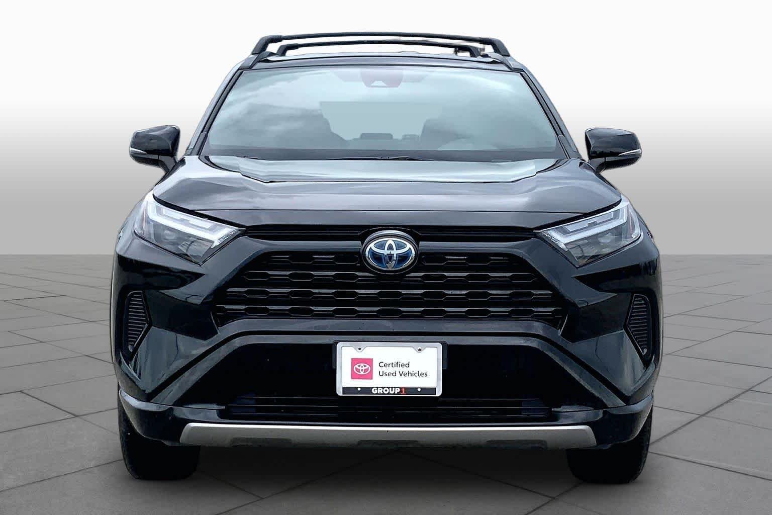 Certified Used 2024 Midnight Black Metallic Toyota Hybrid SE image 4