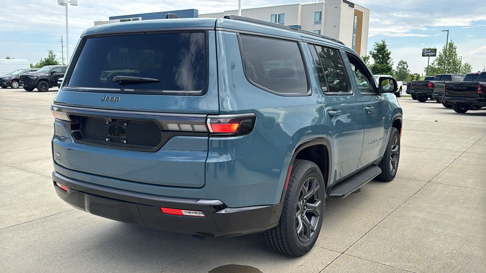 New 2026 Steel Blue Exterior Paint Jeep Limited Altitude image 15