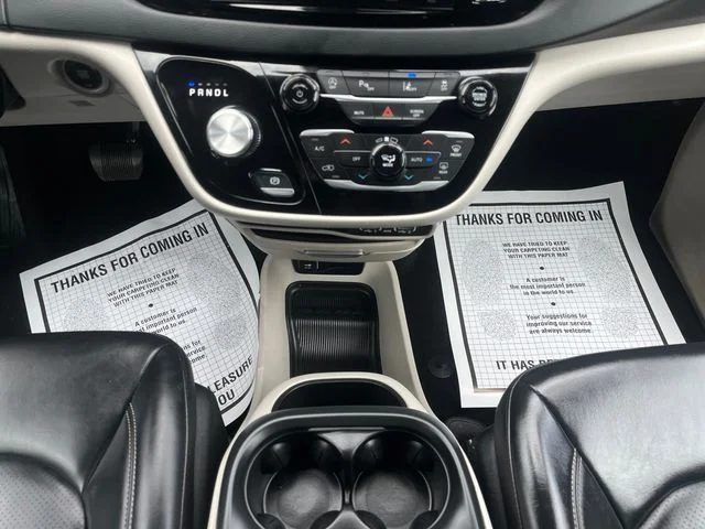 Used 2023 White Chrysler Touring L image 11