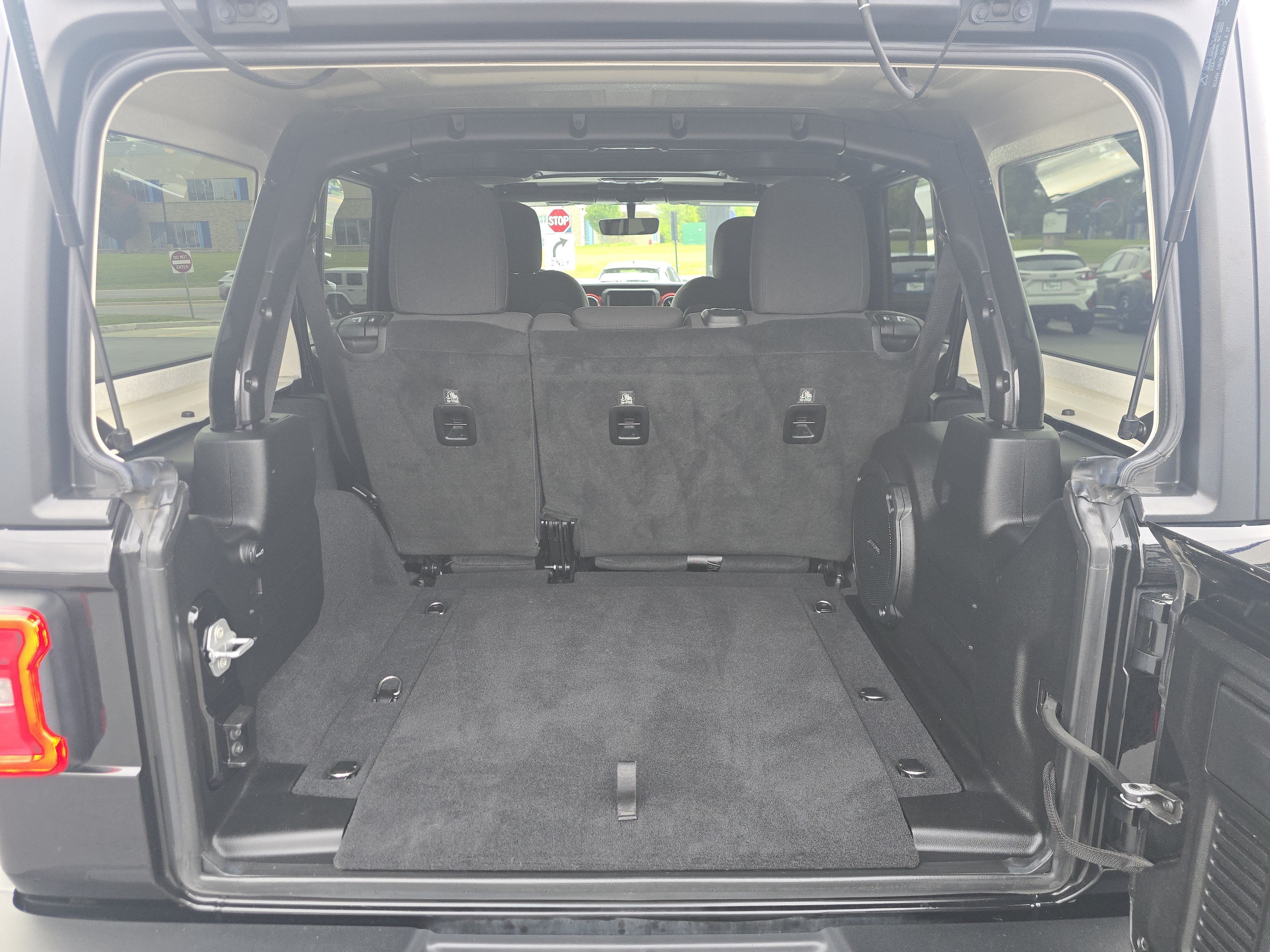 Used 2019 Black Clearcoat Jeep Rubicon image 17
