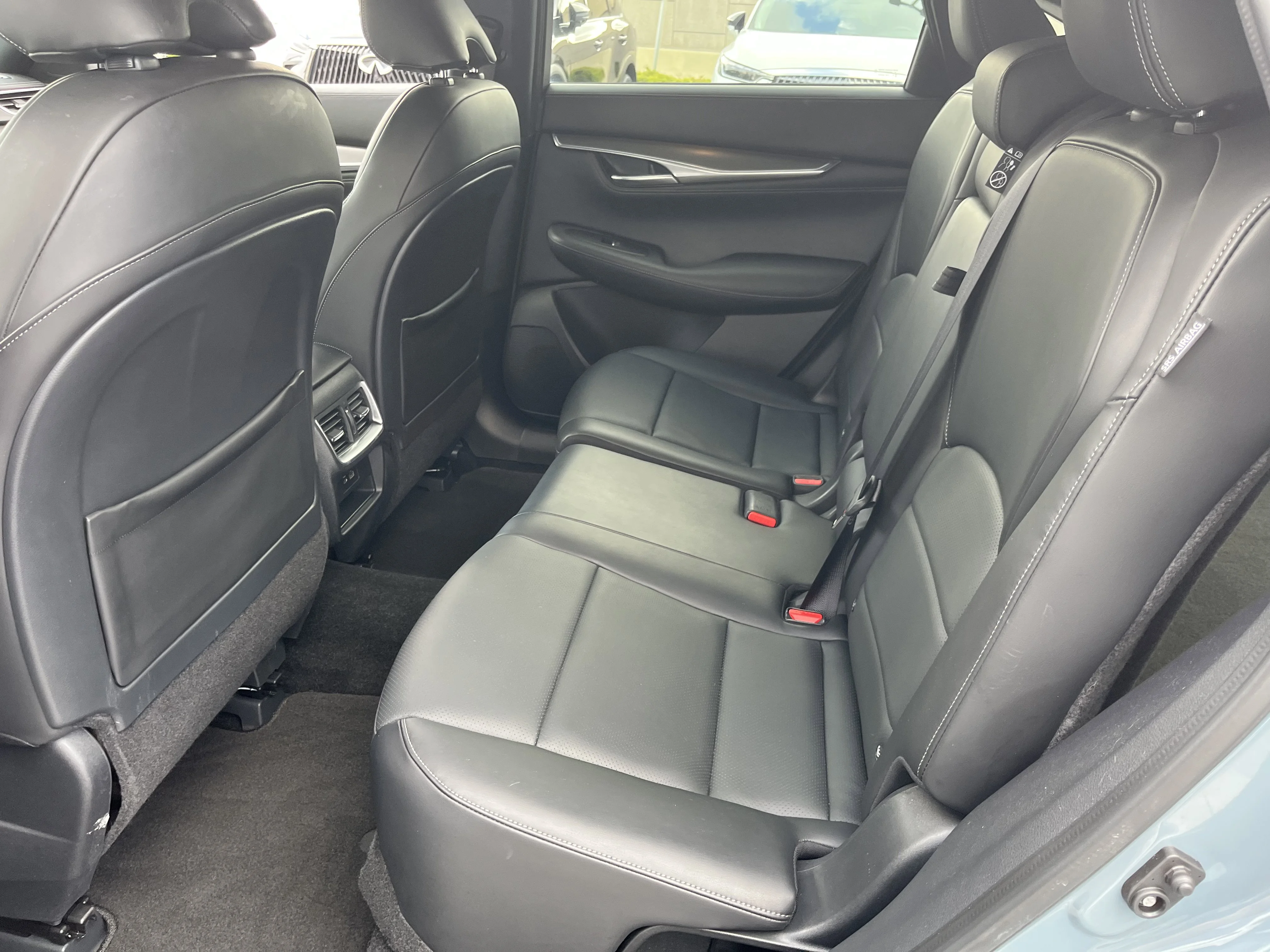 Certified Used 2023 Slate Gray INFINITI LUXE image 17