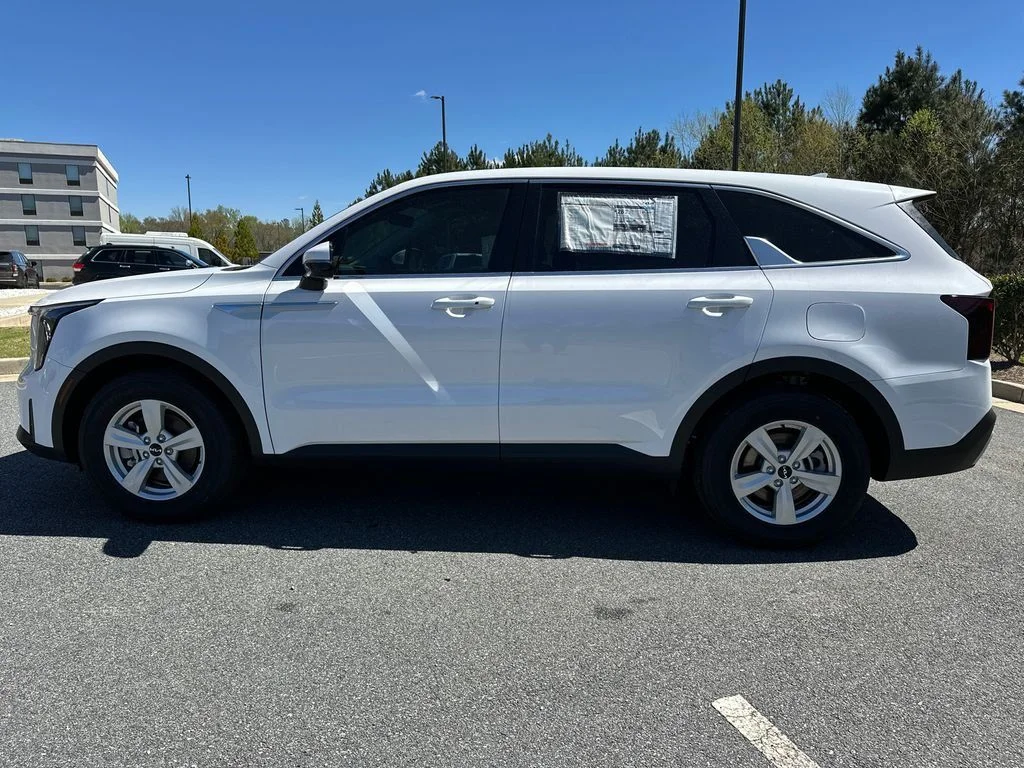 New 2026 White Kia LX image 4