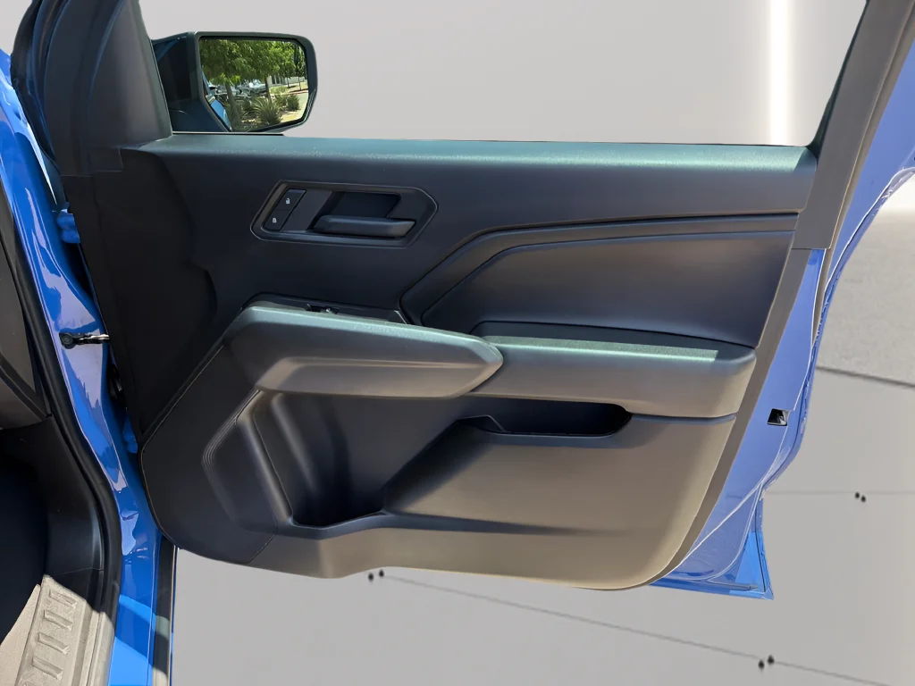 Used 2025 Blue Chevrolet Trail Boss image 39