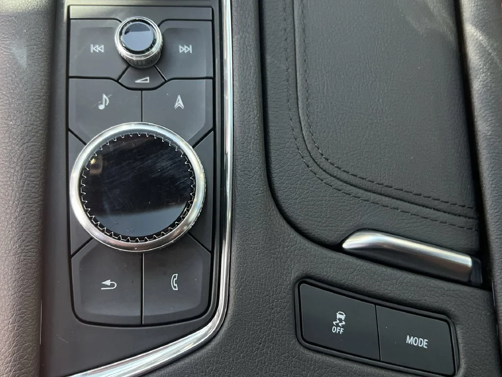 Used 2024 White Cadillac Premium Luxury image 11