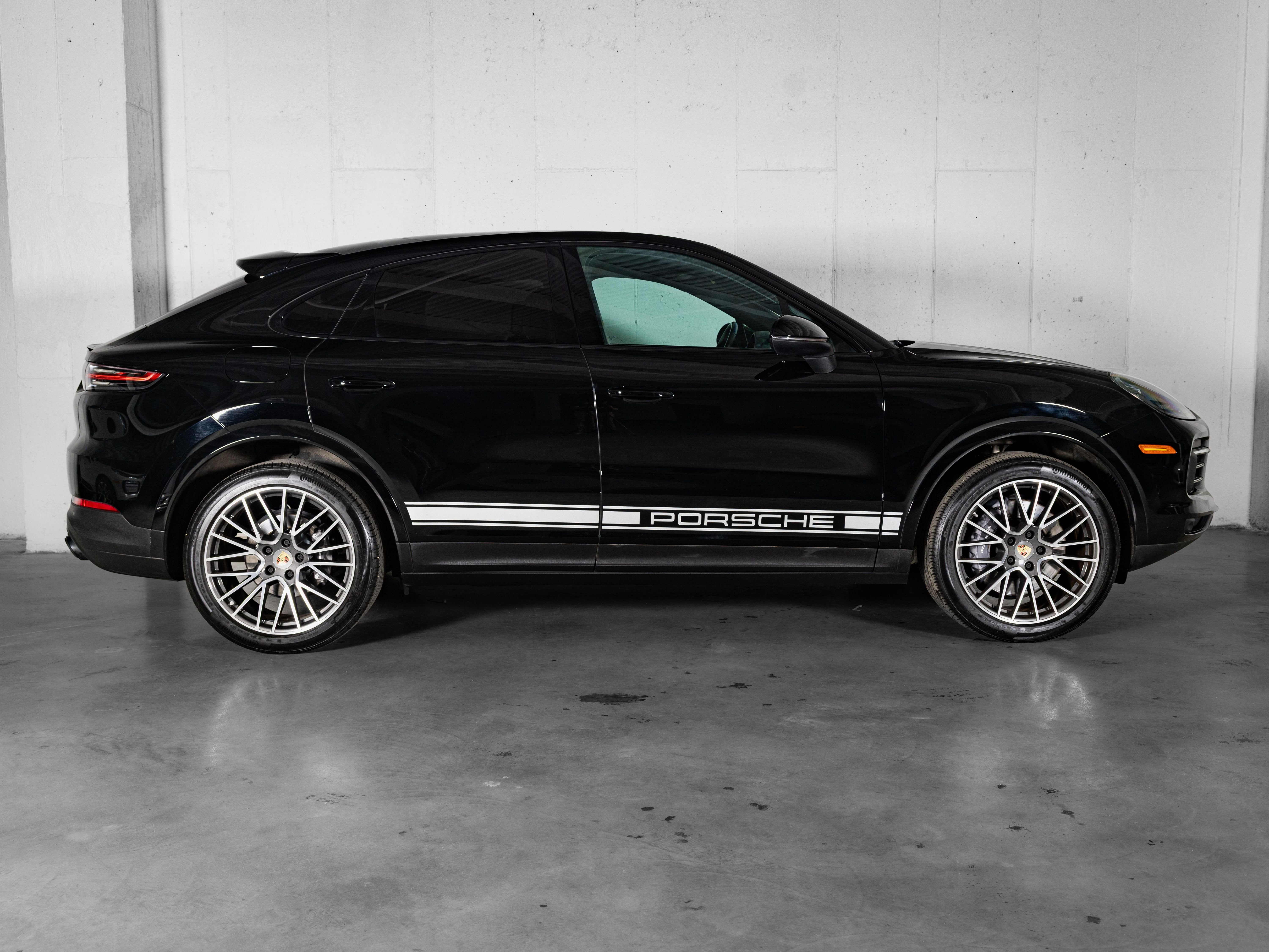 Certified Used 2022 Black Porsche  image 9