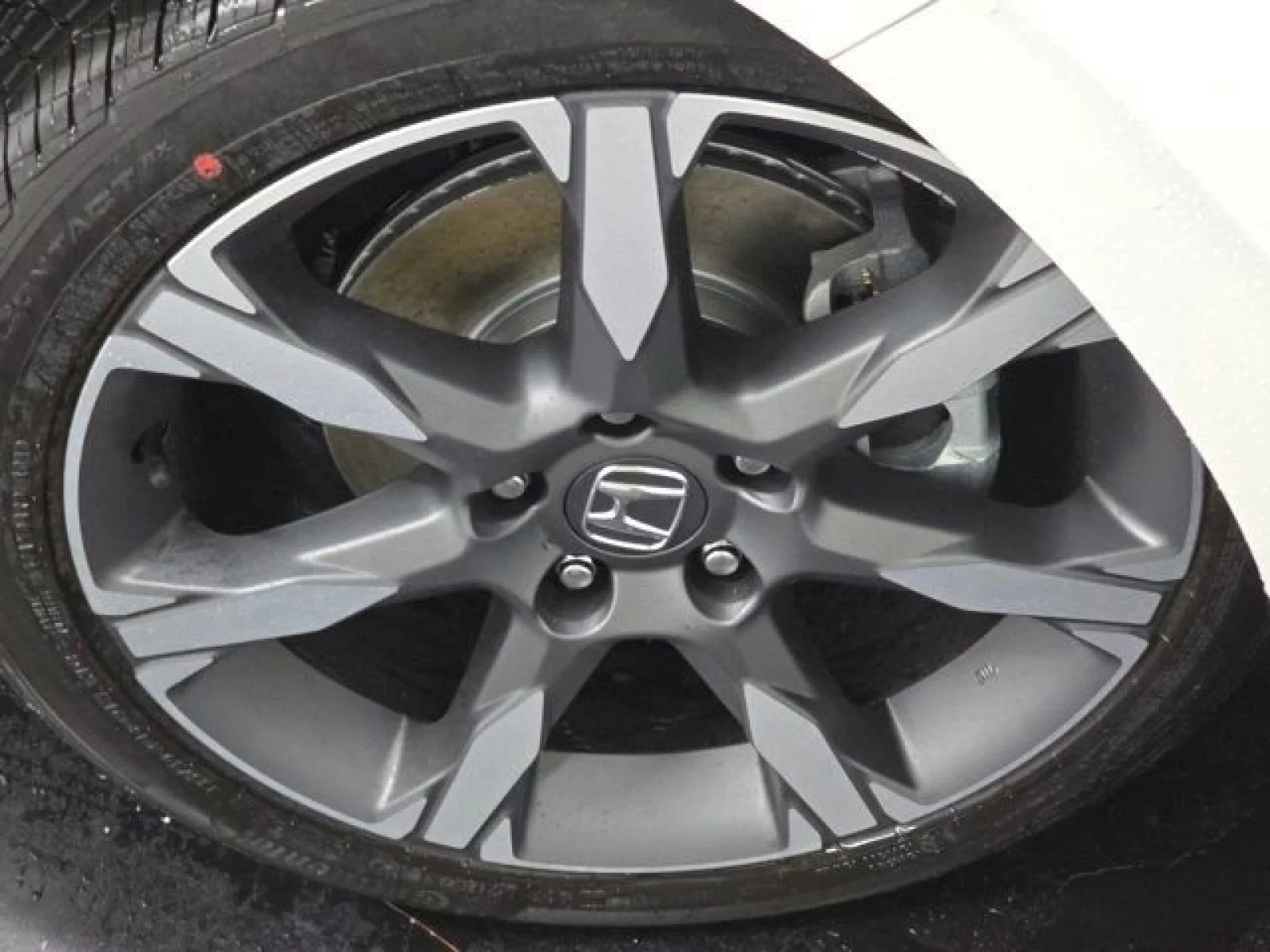 New 2026 Platinum White Pearl Honda Sport Touring image 32
