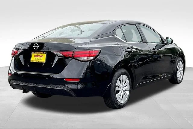 2025 Nissan Sentra S - Photo 16
