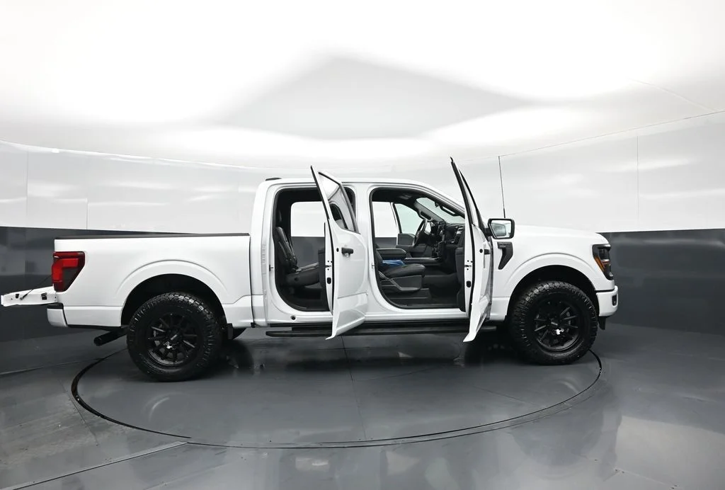New 2026 Oxford White Ford STX image 4