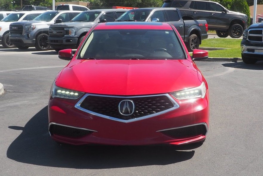 2018 Acura TLX photo 2