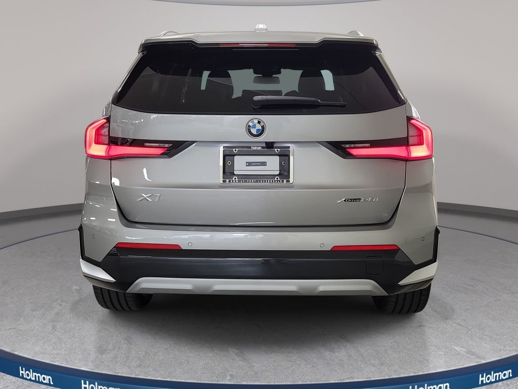New 2026 Space Silver Metallic BMW xDrive28i image 6