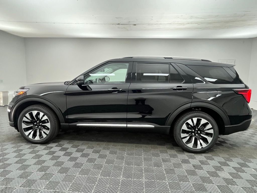 New 2026 Black Ford Platinum image 15
