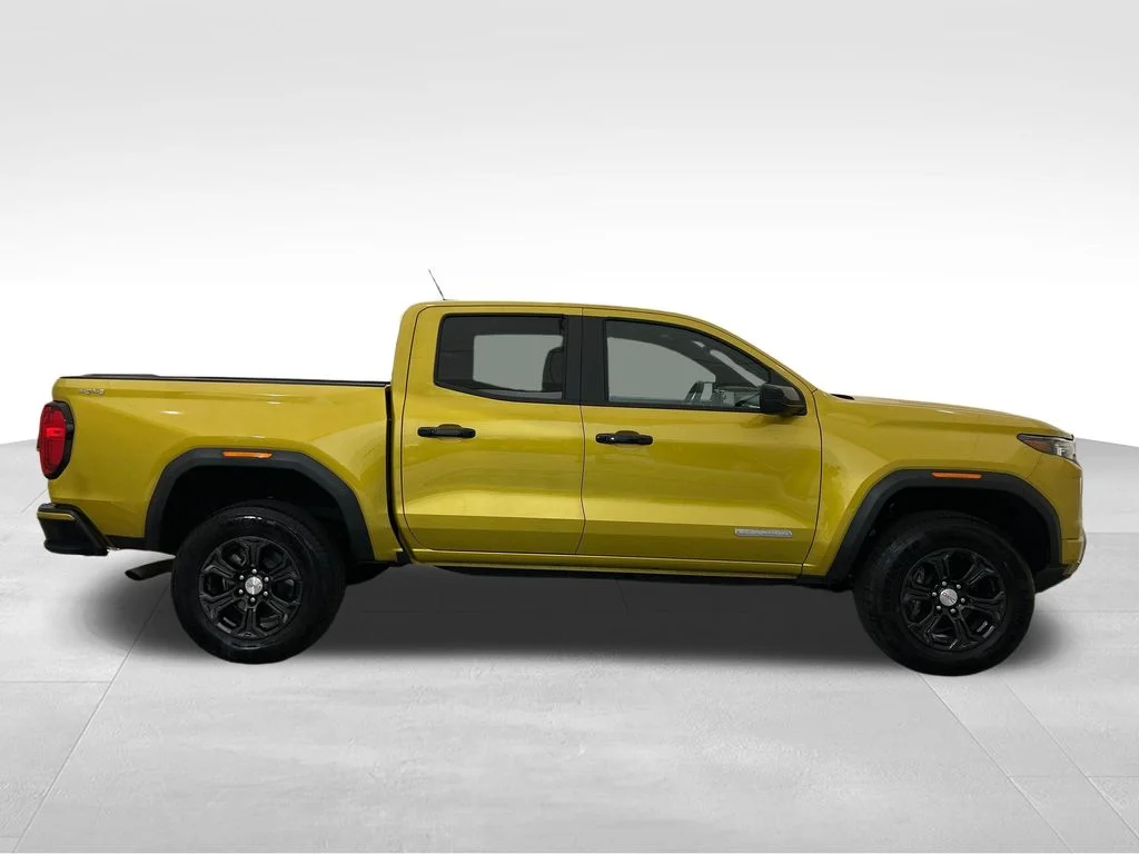 Used 2023 Red GMC Elevation image 7