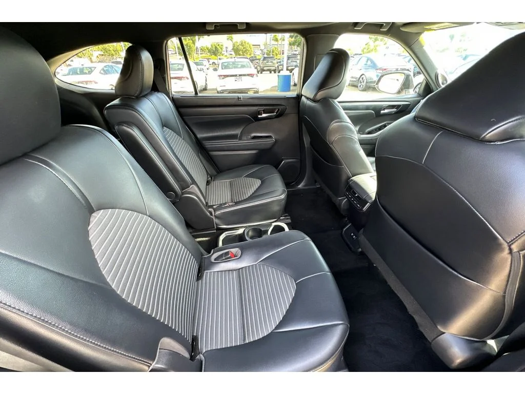 Used 2021 Ruby Flare Pearl Toyota XSE image 19